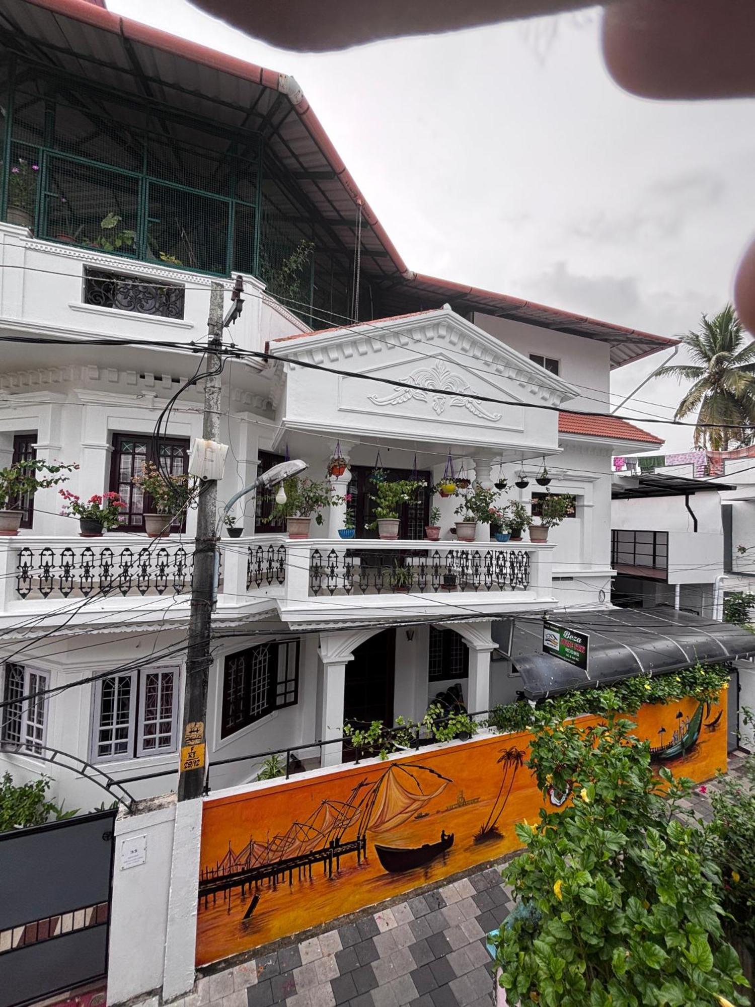Beza Homestay Kochi Bagian luar foto